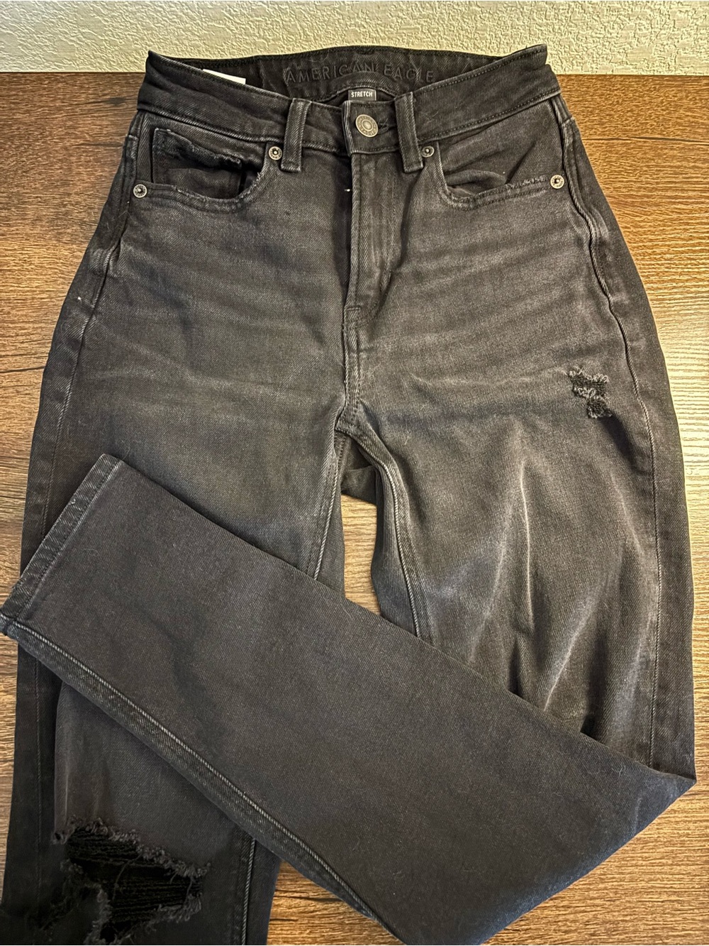 American Eagle Outfitters Black Mom Distressed Jeans